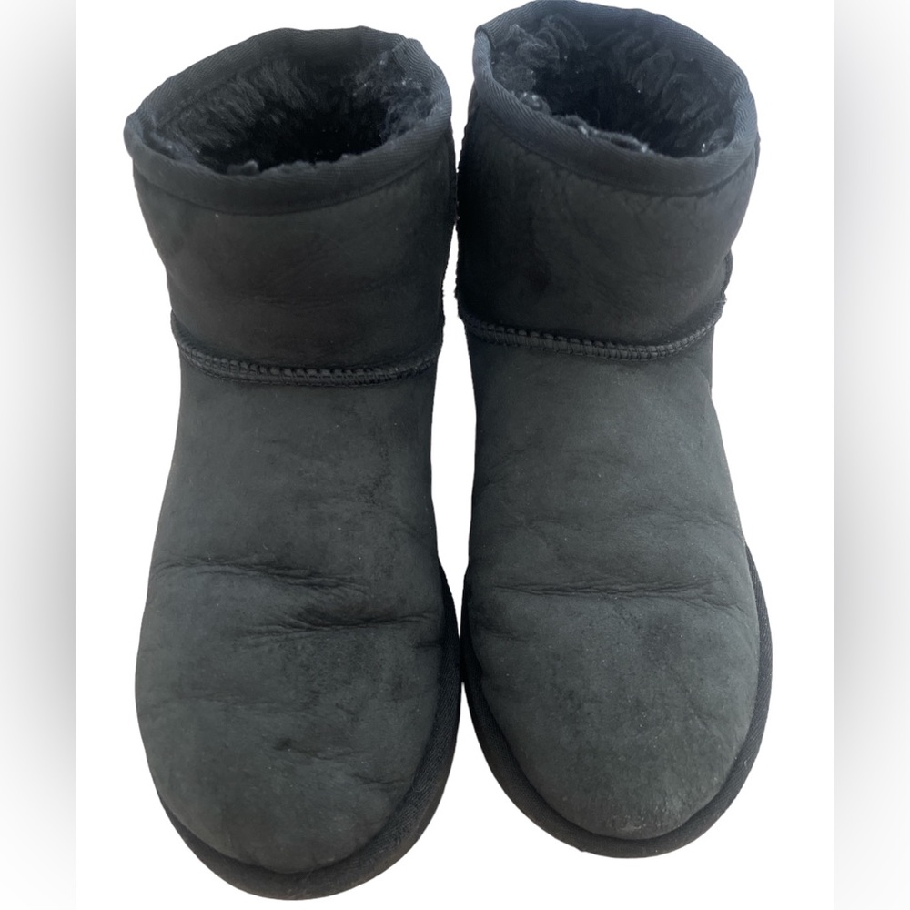 Uggs Short - image 1